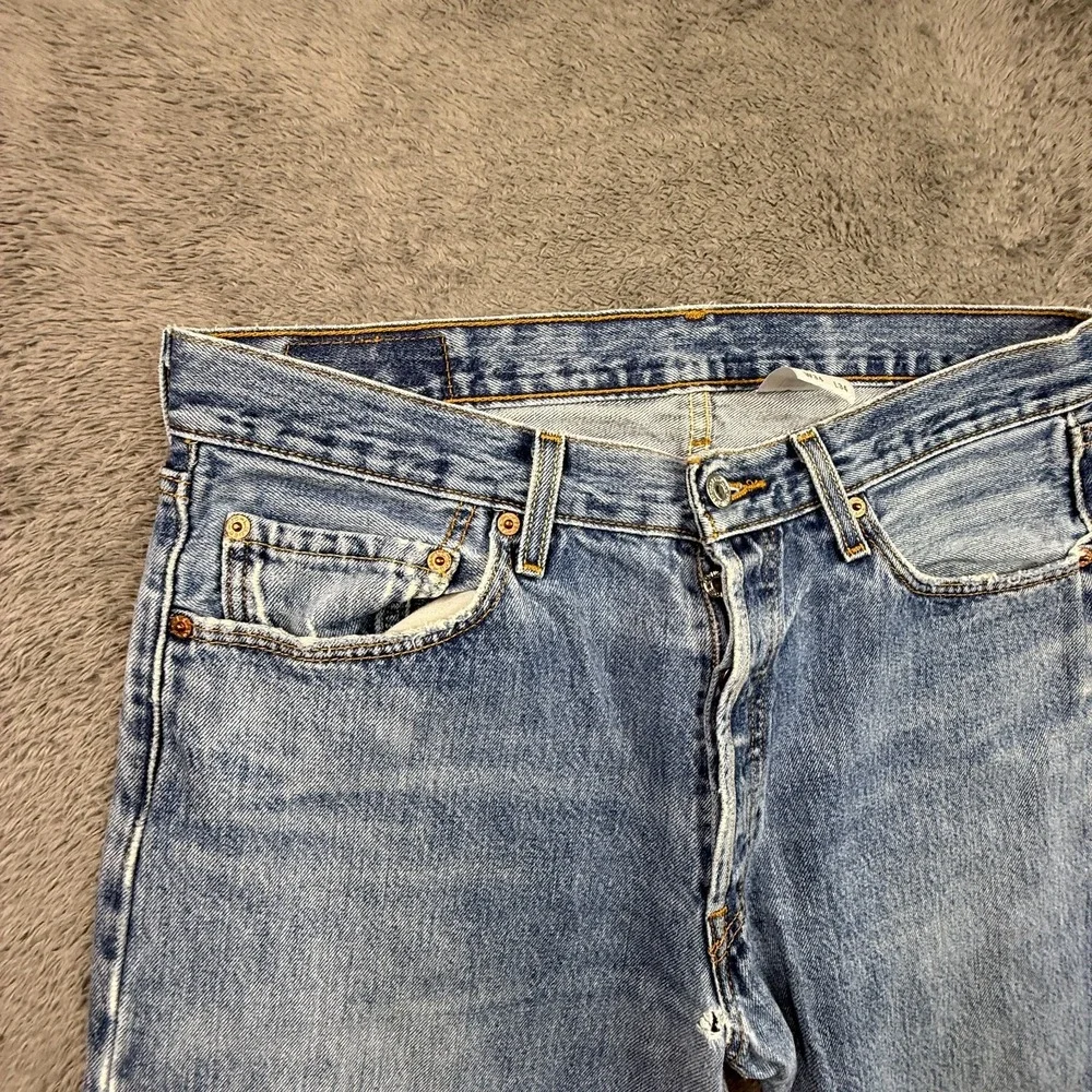 Y2K Vintage Levis 501 Jeans Mens 34x34 Distressed Light Wash Denim Button Fly